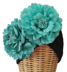 Turbante flores mint. Turbante elástico plisado en color negro con dos flores laterales en tonos de verde menta : PVP 45 euros
